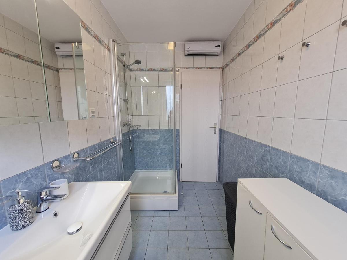Апартаменты Bellistra Apartman Rabac - E Экстерьер фото